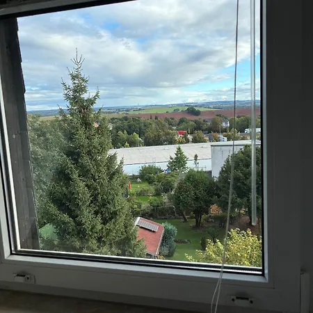 Attic In A Listed דירה *