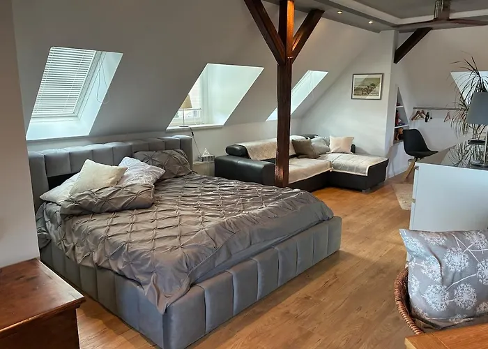 Apartament Attic In A Listed Hohenstein-Ernstthal